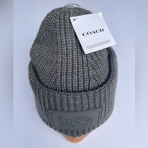 Coach Grey Ribbed Beanie.
NWT 
MSRP $55